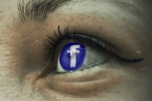 Почему пользователи уходят с Facebook