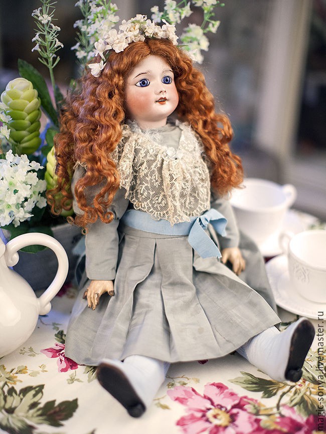 фарфоровая французская кукла